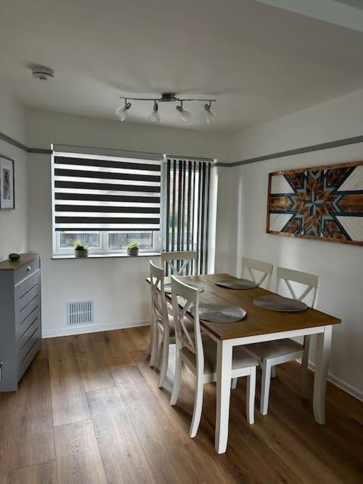 Oxfords 5 Star Lux 2 Bedroom Flat Near Jr 5 Pax, Permit Parking Oxford